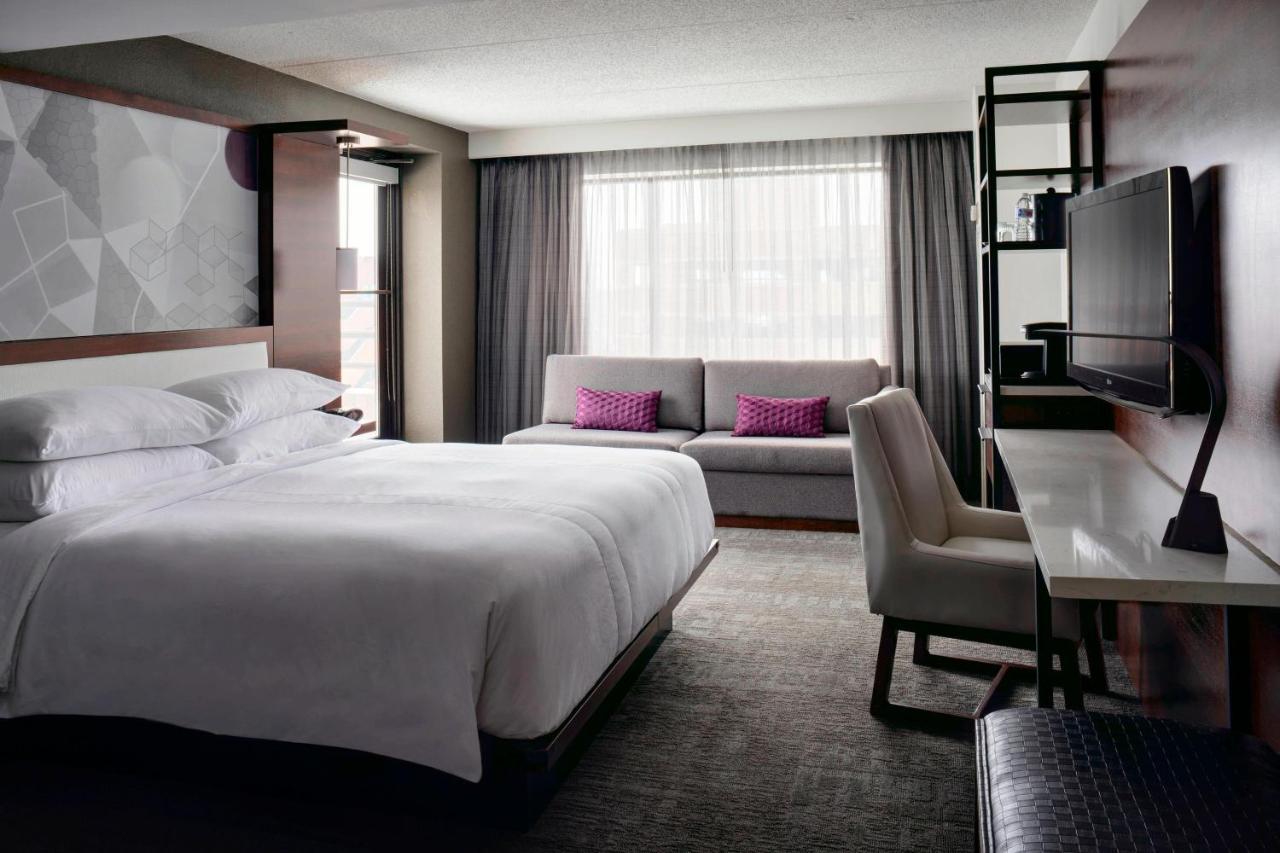Marriott East Lansing At University Place Екстер'єр фото