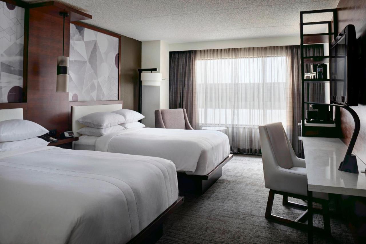 Marriott East Lansing At University Place Екстер'єр фото