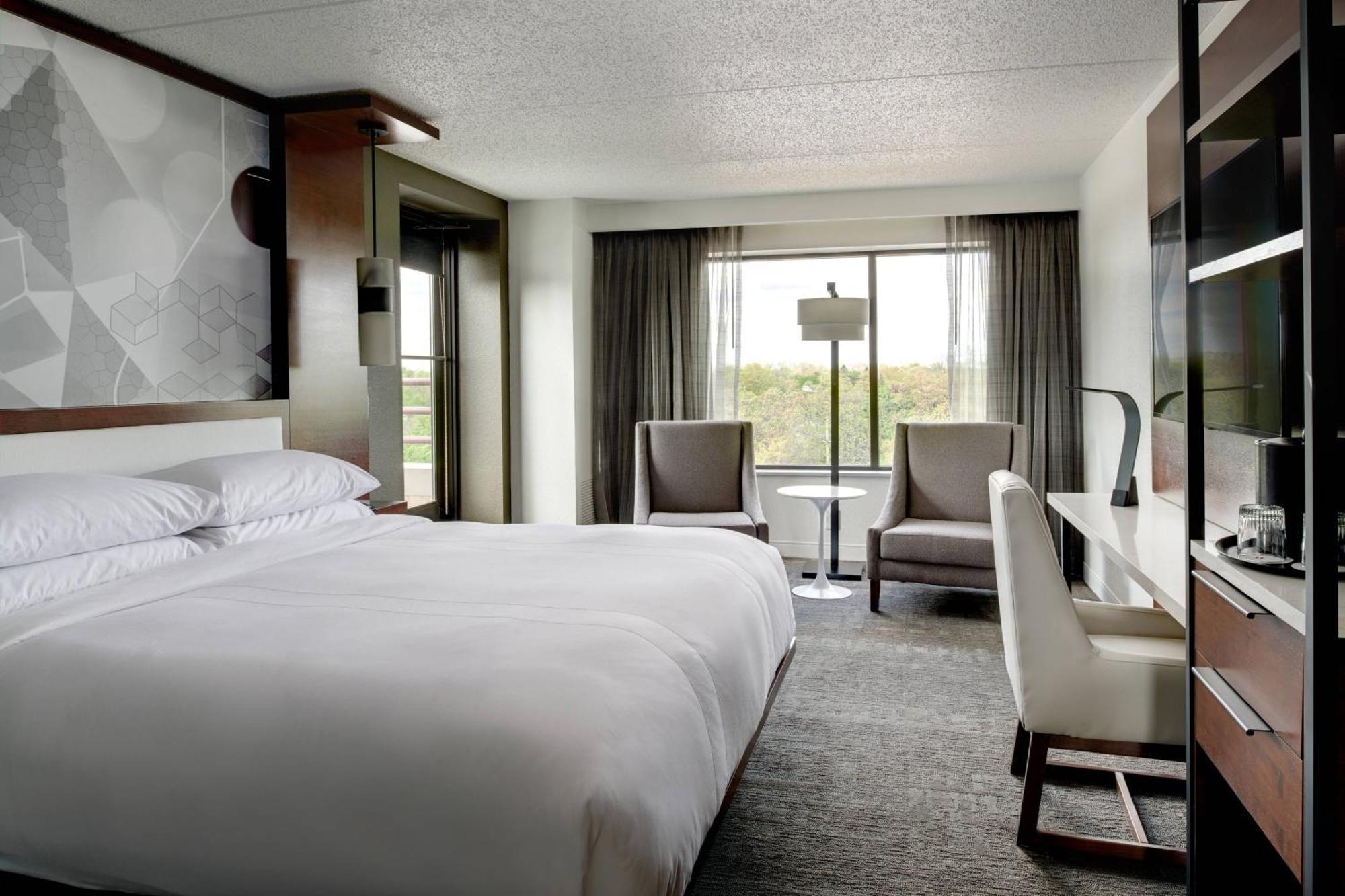 Marriott East Lansing At University Place Екстер'єр фото