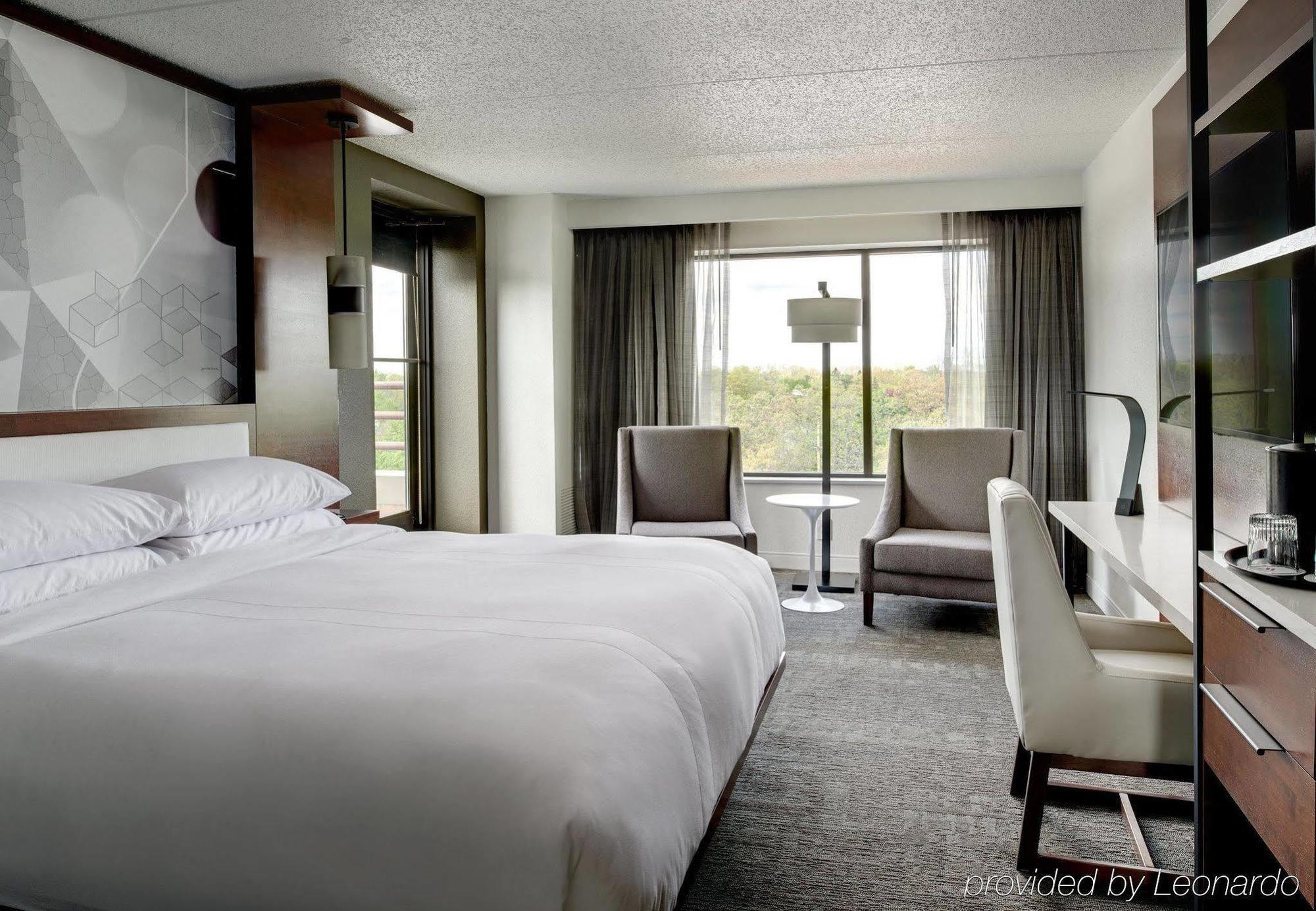 Marriott East Lansing At University Place Екстер'єр фото